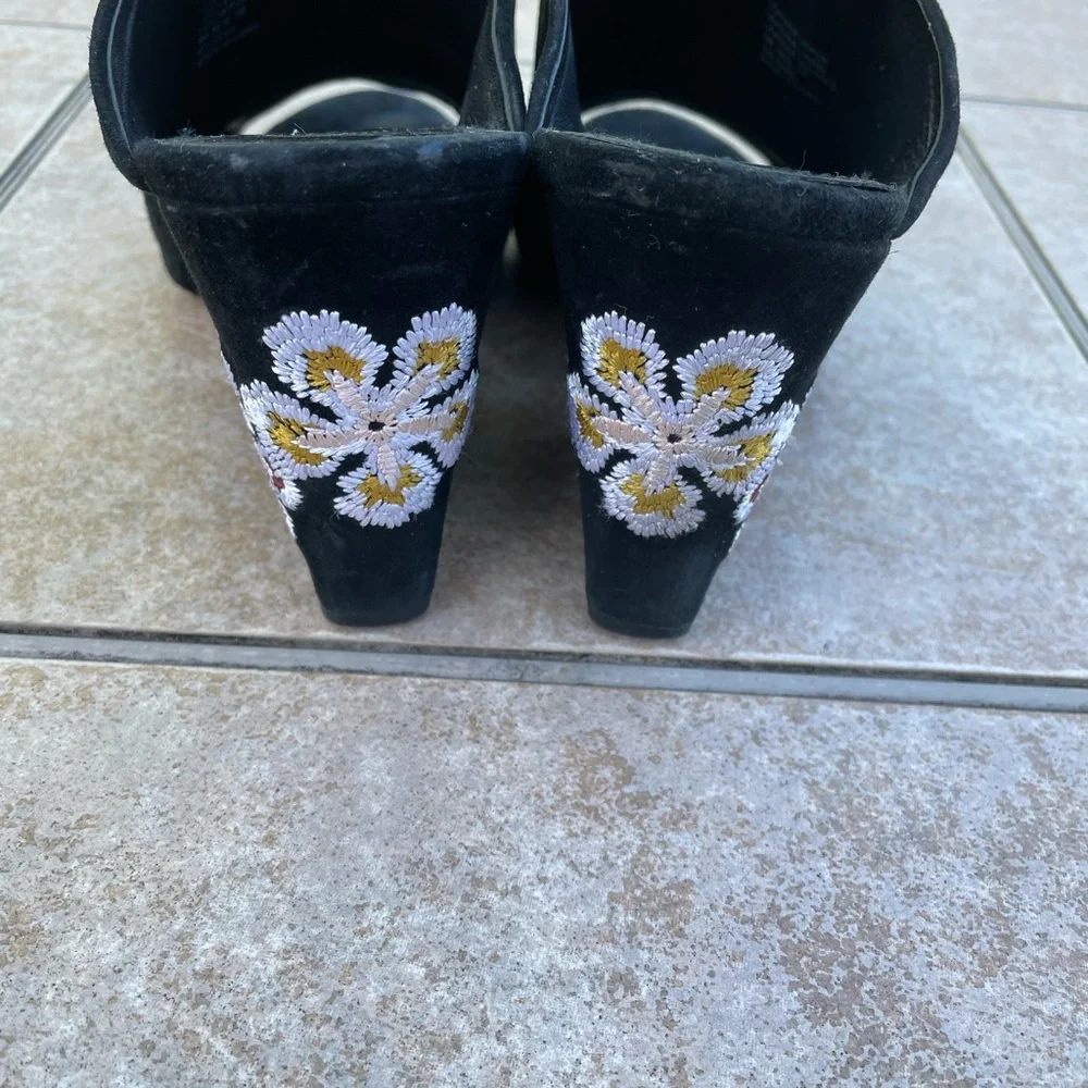Tory Burch Black Embroidered Suede Mule Sandals Size 9